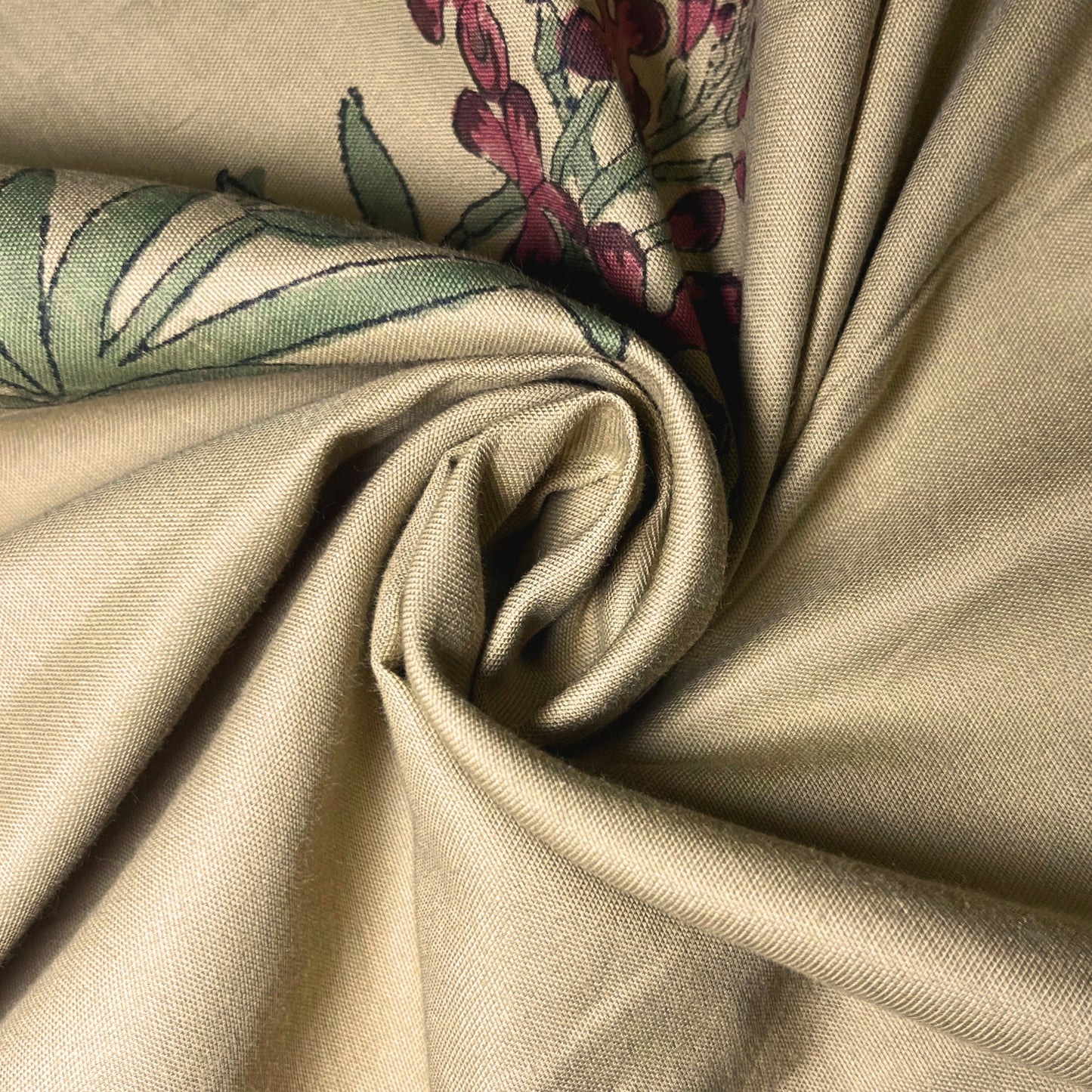 RadheKisna Artisan Bloom King Bedsheet Set — 300 TC 100% Cotton - Radhekisna