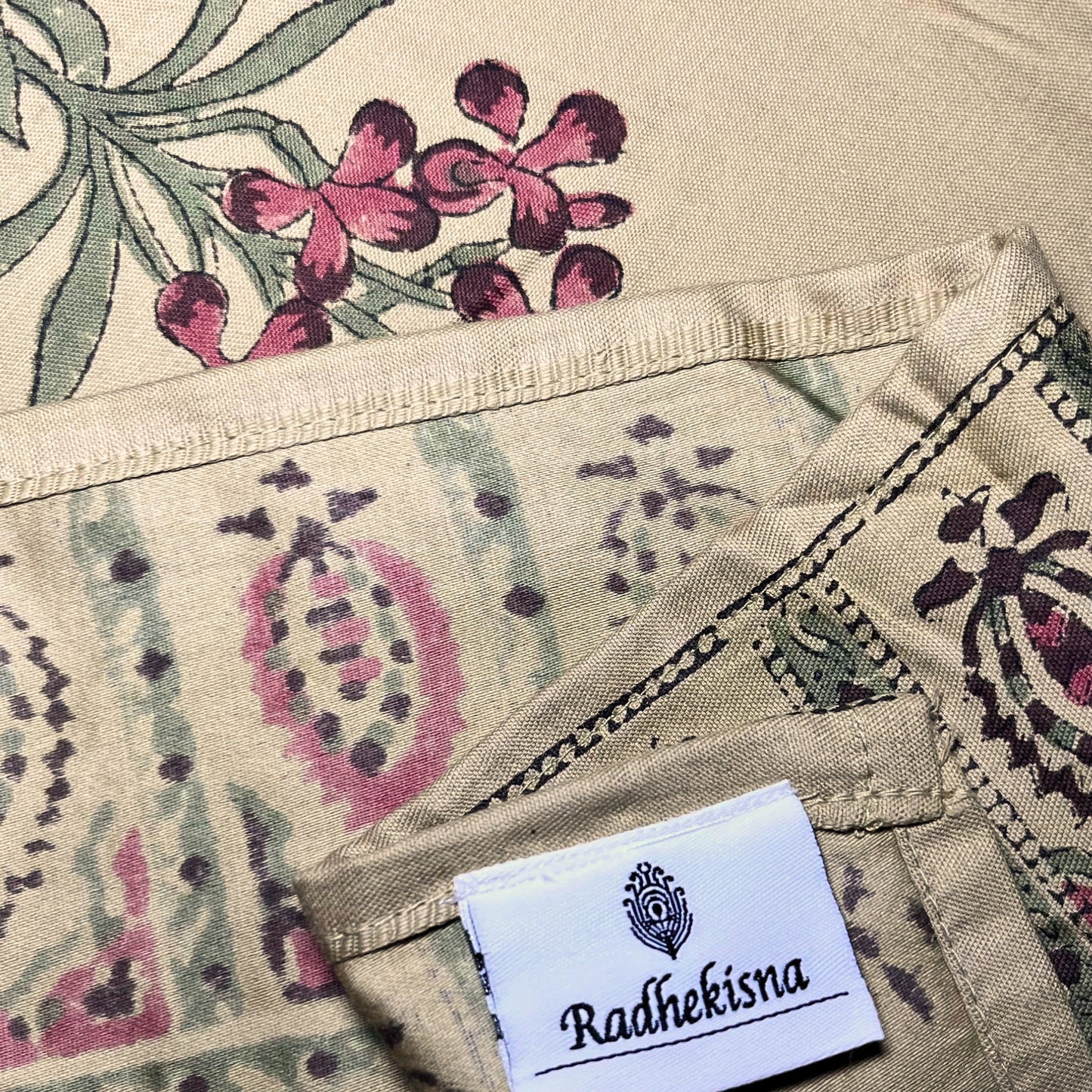 RadheKisna Artisan Bloom King Bedsheet Set — 300 TC 100% Cotton - Radhekisna