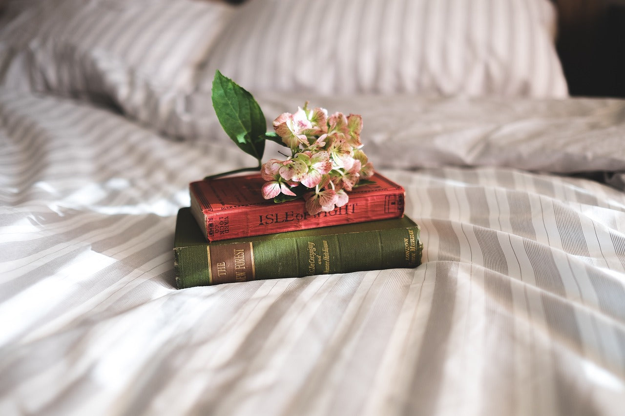 Luxury Bedsheets - Radhekisna