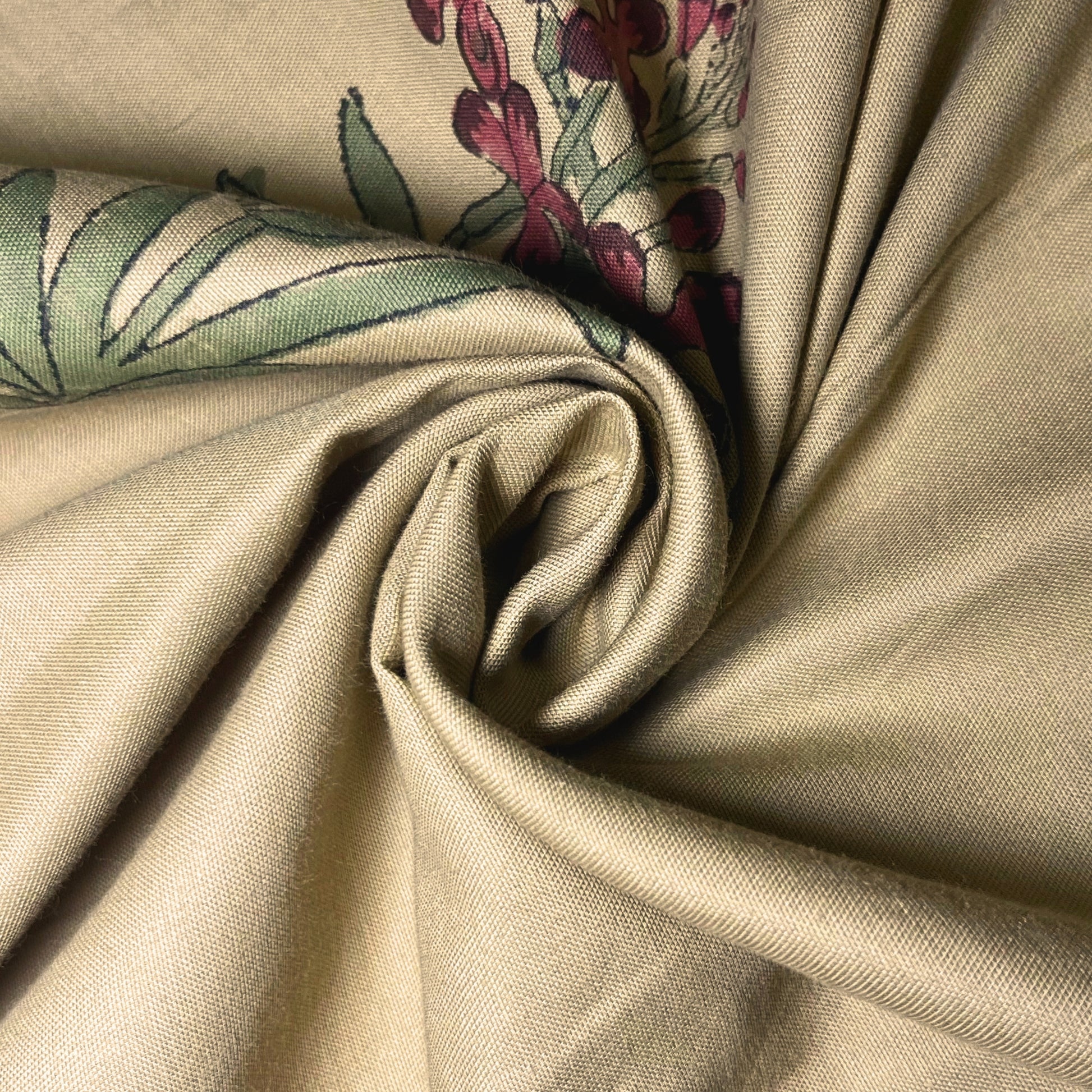 RadheKisna Artisan Bloom King Bedsheet Set — 300 TC 100% Cotton - Radhekisna
