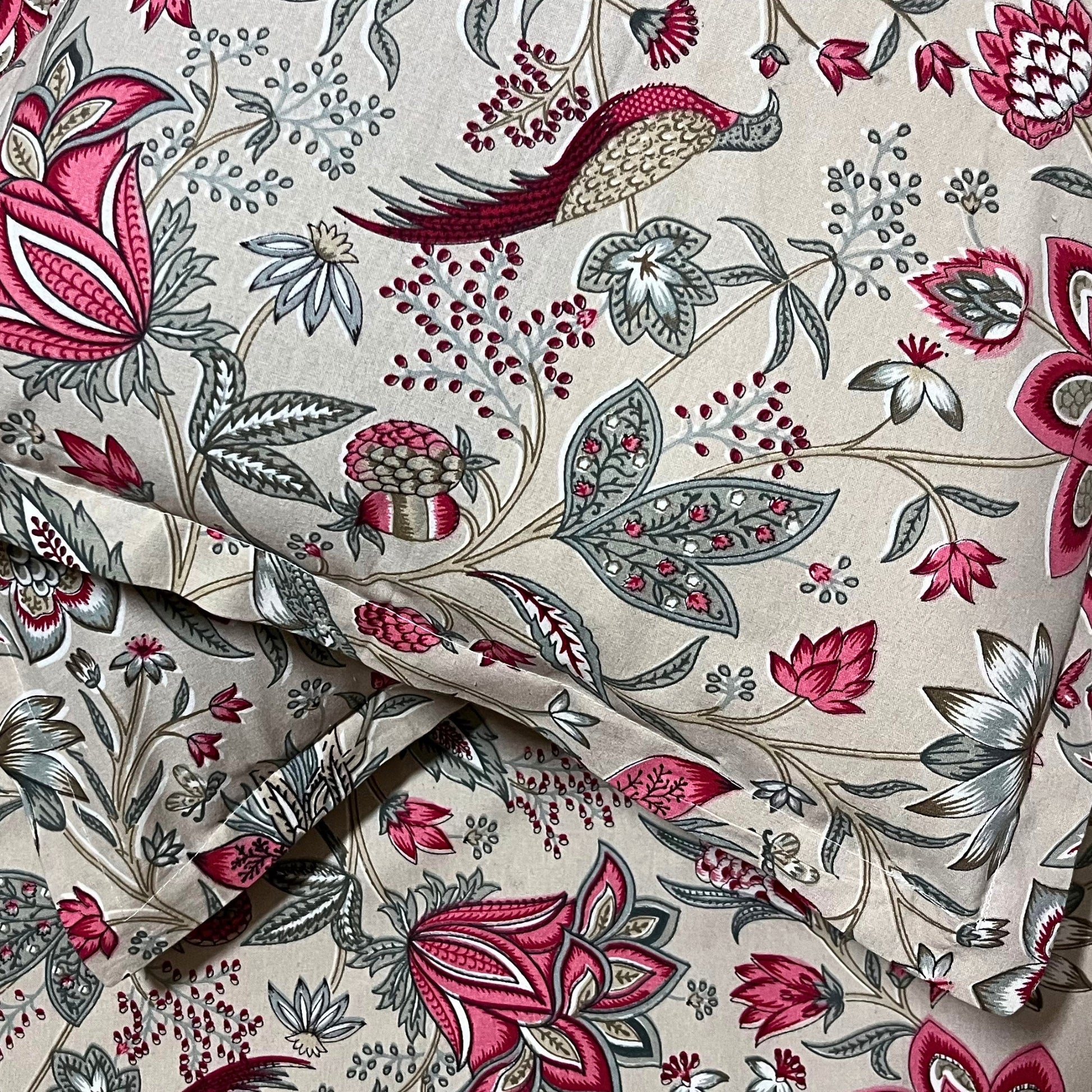RadheKisna Vintage Flora King Bedsheet Set — 250 TC 100% Pure Cotton - Radhekisna